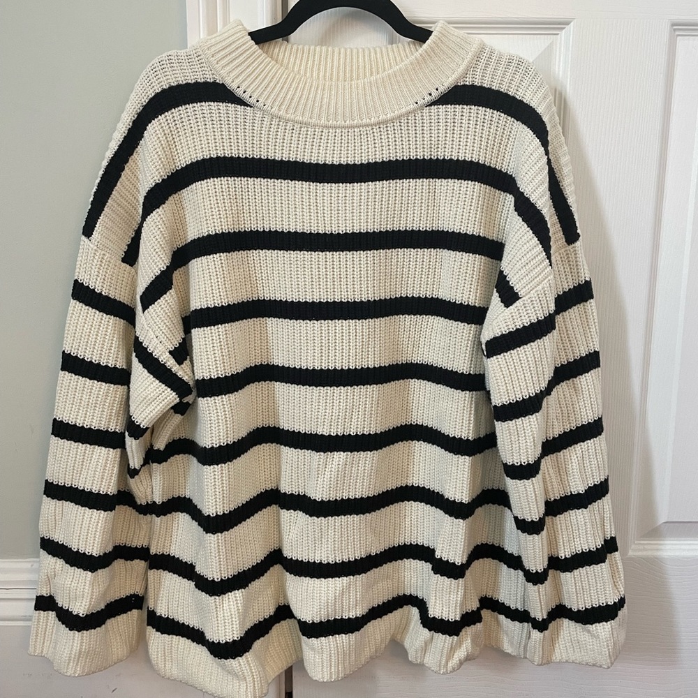 H&M striped sweater, Size M